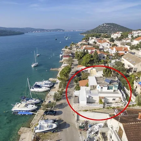 Apartamento 15895c Tisno